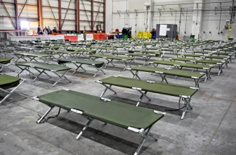 دبلوماسيون : نُصح أفراد بمغادرة قاعدة العديد الأمريكية في قطر