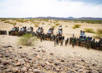 رئيس مجلس السيادة السوداني يجري اتصالاً هاتفيًا مع الرئيس الأوغندي