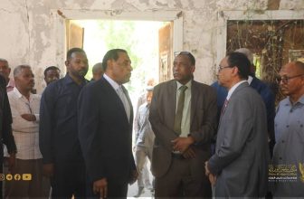 رئيس الوزراء: سنعمل على إعادة جامعة الخرطوم إلى مكانتها