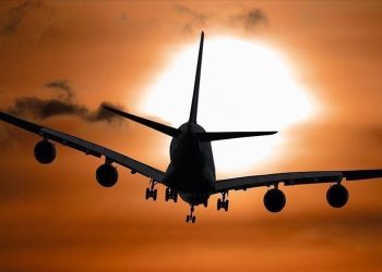 رئيس مجلس السيادة السوداني يجري اتصالاً هاتفيًا مع الرئيس الأوغندي