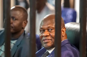 خبير أدّلة جنائية يكشف: فشلنا في اختراق كلمة مرور أجهزة رياك مشار