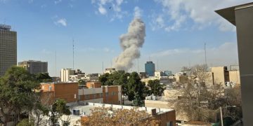 لماذا هاجمت إسرائيل إيران نهارًا يوم السبت؟