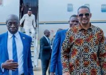 خبير استخباراتي يتحدث عن طائرة قائد الميلي0شيا وسفره إلى كمبالا ويكشف تفاصيل خطيرة