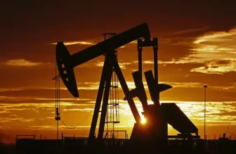 أسعار النفط في ذروتها و”قطر للطاقة” توقف الإمدادات