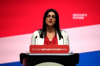 دولة توقف تأشيرات الدراسة لمواطني 4 دول من بينها السودان