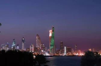 الكويت تعلن خروج 7 خطوط هوائية لنقل الكهرباء عن الخدمة