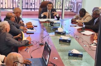 وزير التعليم العالي يزفّ بشرى بشأن أجور العاملين في الجامعات الحكومية