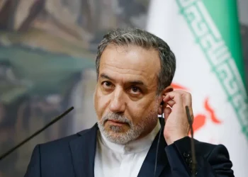 وزير خارجية إيران: أتلقى رسائل مباشرة من ويتكوف