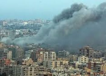 دوري انفجارات في أبو ظبي بالقرب من مطار زايد