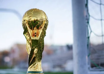 رئيس “فيفا” يحسم جدل مشاركة إيران في كأس العالم 2026