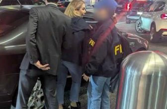 اعتقال امرأة إيرانية بتهمة تهريب أسلحة إلى السودان