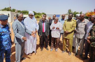 وصول33 حاوية لتشغيل 6 محطات بولاية سودانية