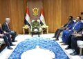 البرهان يخطر وفد برلماني فرنسي برسالة مهمة