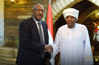 بعد مشاورات مع كامل إدريس..رئيس هيئة النزاهة والشفافية يكشف تفاصيل مهمة