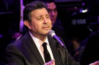 رحيل”أمير الغناء”.. وفاة هاني شاكر بعد صراع  مع المرض