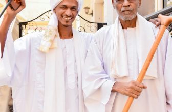 آل خوجلي يزفون ابنهم ( المقداد ) عريسا