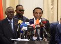 رئيس الوزراء السوداني: القوات المسلّحة تمسك بزمام المبادرة