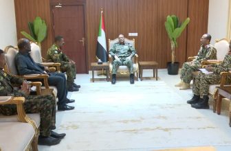 إبراهيم جابر يلتقي كيكل في الخرطوم
