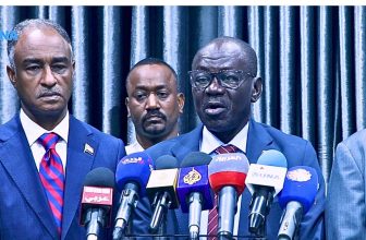 وزير الدفاع يكشف تفاصيل زيارته إلى جنوب السودان