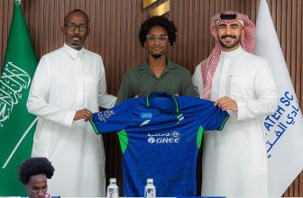 نادي الفتح السعودي يفجّر مفاجأة ويتعاقد مع لاعب سوداني