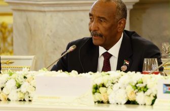 البرهان خلال مخاطبته القمة الروسية الأفريقية:  نواجه تحديات جسام جراء حرب العدوان