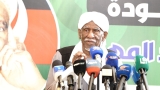 زعيم الأنصار يعلن أسباب العودة إلى السودان