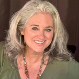 مسؤولة أميركية:” حان وقت إيقاف تمويل الإمارات للإبادة الجماعية في دارفور” ..