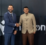 ماكرون الإيطالية تحتكر المعدات الرياضية لنادي الهلال..