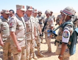 رئيس أركان الجيش المصري يتفقد معبر قسطل المقابل لوادي حلفا