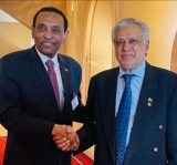 رئيس الوزراء يلتقي وزير خارجية باكستان