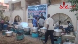 شاهد بالفيديو.. منظمة سقيا واطعام تطعم  الوافدين لأمدرمان من قرية الحضور من شرق الجزيرة المنبر وعيك يبني وطنا 🇸🇩