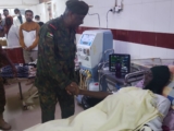 ياسر العطا يتفقد مستشفيات بالخرطوم