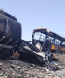 حادِث بالقرب من سَوَاكِن يخلف قَتَلَى  ومٌصابين