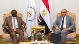 وزير الري السوداني يصل القاهرة ويبحث ” مياه النيل” مع نظيره المصري
